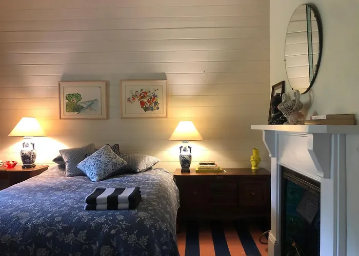 Original 1895 Cottage With Magnificent Uninterrupted Views Of Valley